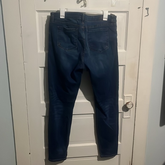 Woman's Jeans - Picture 3 of 5